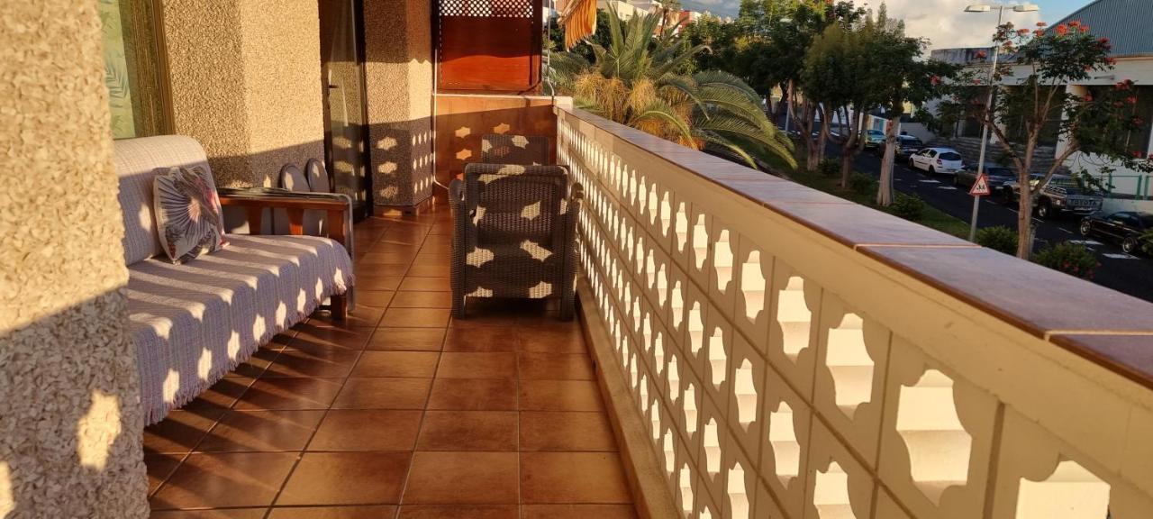 Casa Carolina Y Roger Тазакорте Екстериор снимка